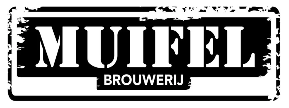 Zwart-wit logo van Muifel Brouwerij met ruwe randen.