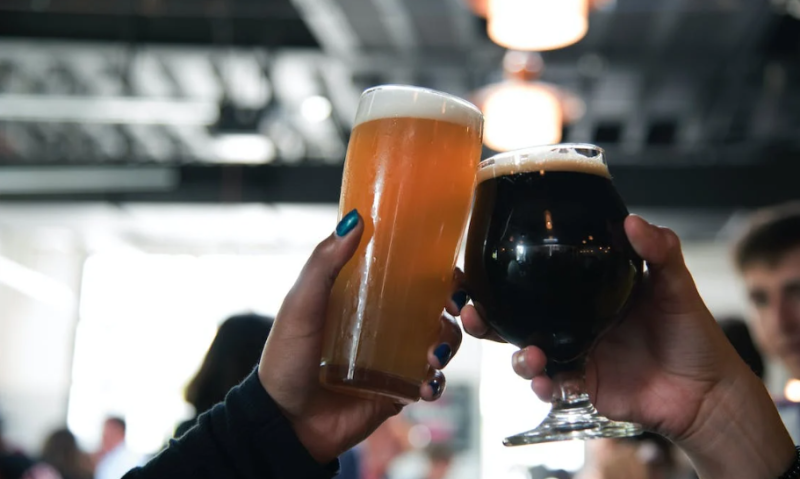 Prosoten met twee verschillende bieren