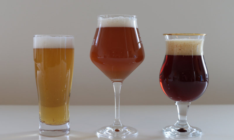 Verschillende bierstijlen uitgeschonken in een glas