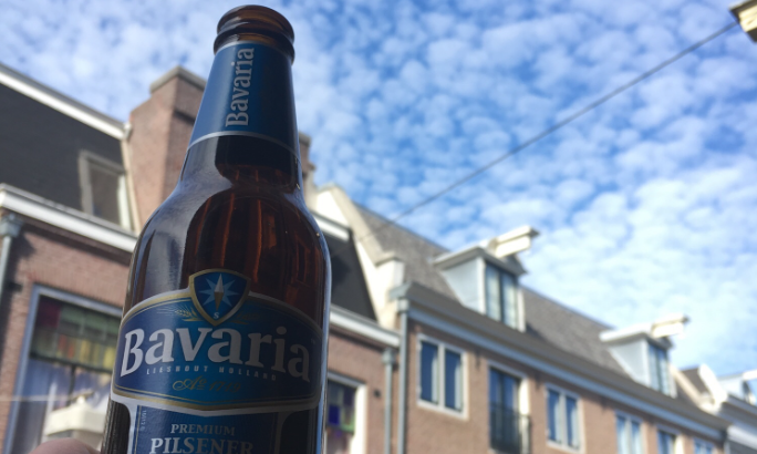 Bavaria flesje met mooie wolkjes