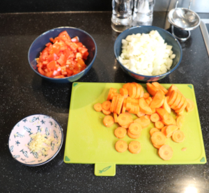 Gesneden ingrediënten voor Vlaamse Stoof