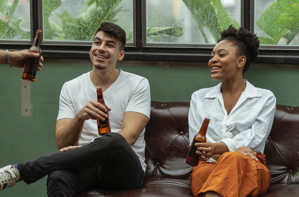 Zitten met een biertje