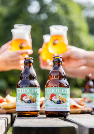 Proosten met Chouffe Lite