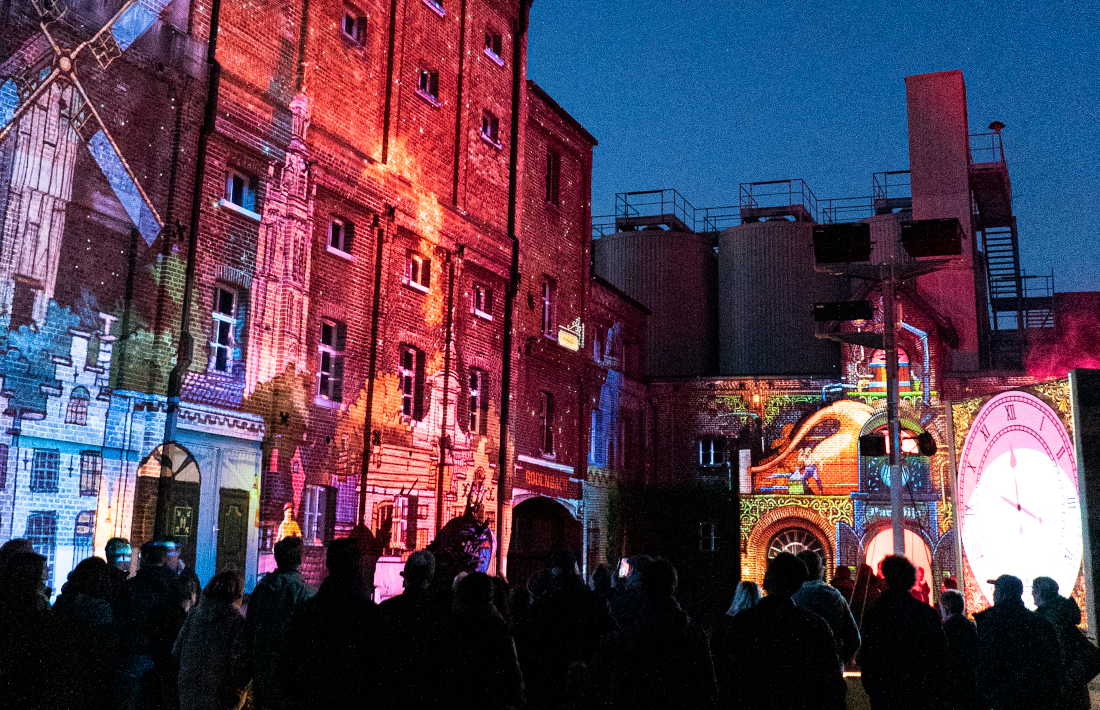 sfeer tijdens lumineuze nachten van Brouwerij Rodenbach