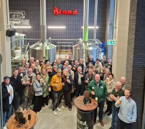 horecaondernemers proeven Brand Up bij herlancering op de tap in 2025