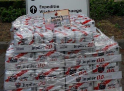 Trays met Jupiler 0.0%