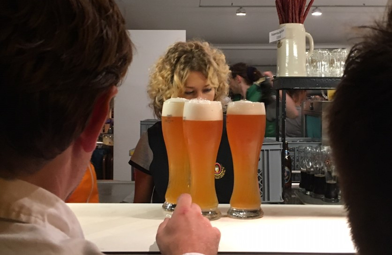 Bier bestellen Oktoberfest