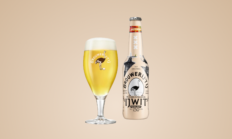 Mokums Overdreven IJwit bier flesje en glas