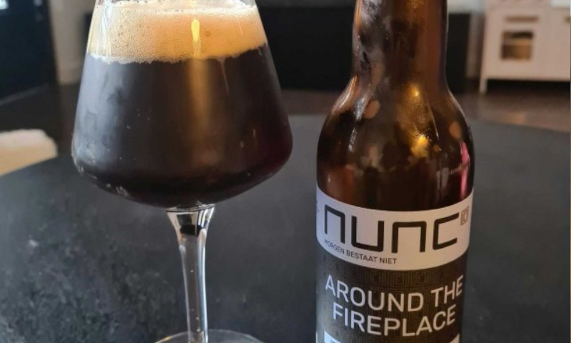 NUNC Around the fireplace bier