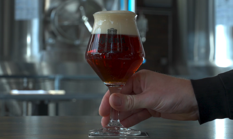 Brand x Noordt Farmhouse bier in glas