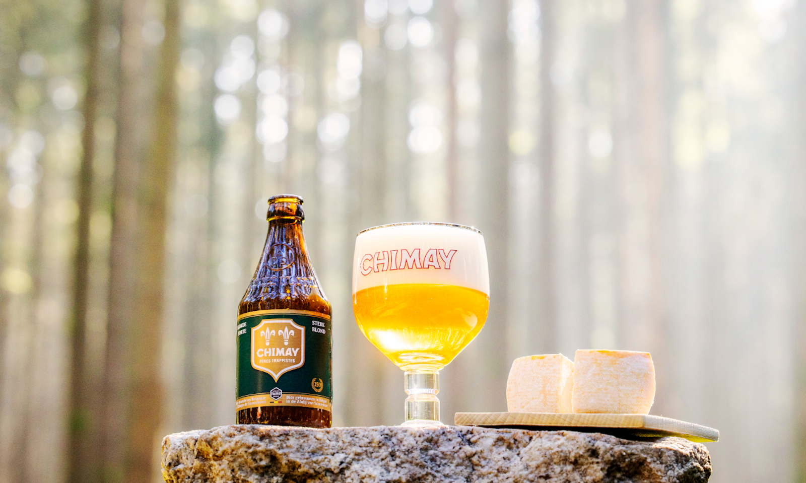 Chimay 150 bier en kaas ernaast