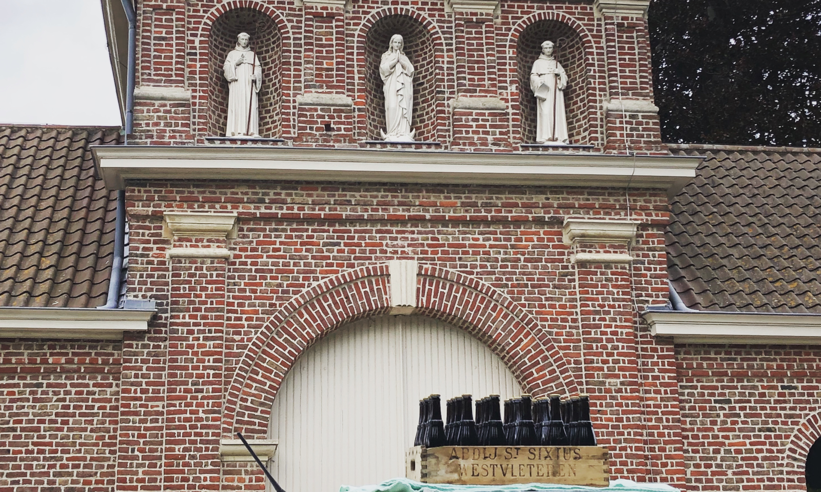 Krat Trappist Westvleteren bij de Abdij