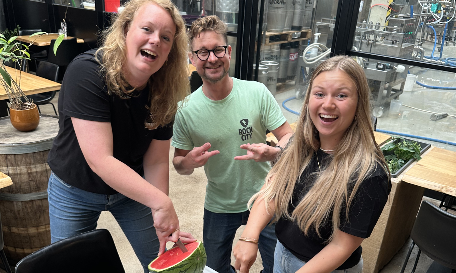 rock city en gebrouwen door vrouwen collab