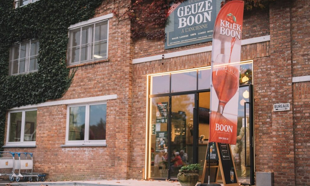 Buiten bij Brouwerij Boon in Lembeek