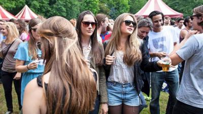 SABMiller wil meer vrouwen aan het bier
