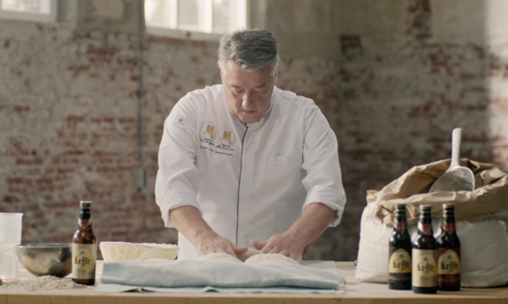 Robèrt maakt Leffe bierbrood