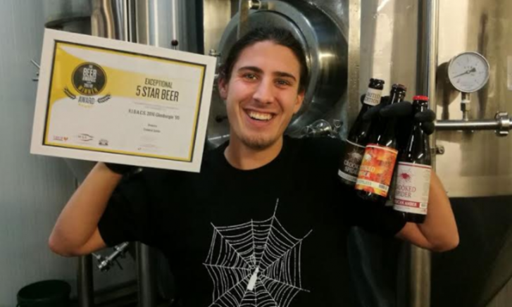 Crooked spider wint prijzen