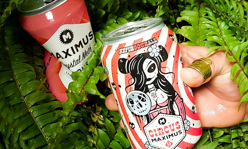 Crystal Meth Sour ingedeukt blikje en nieuwe Wicked Crystal Sour blikje van Maximus Brouwerij