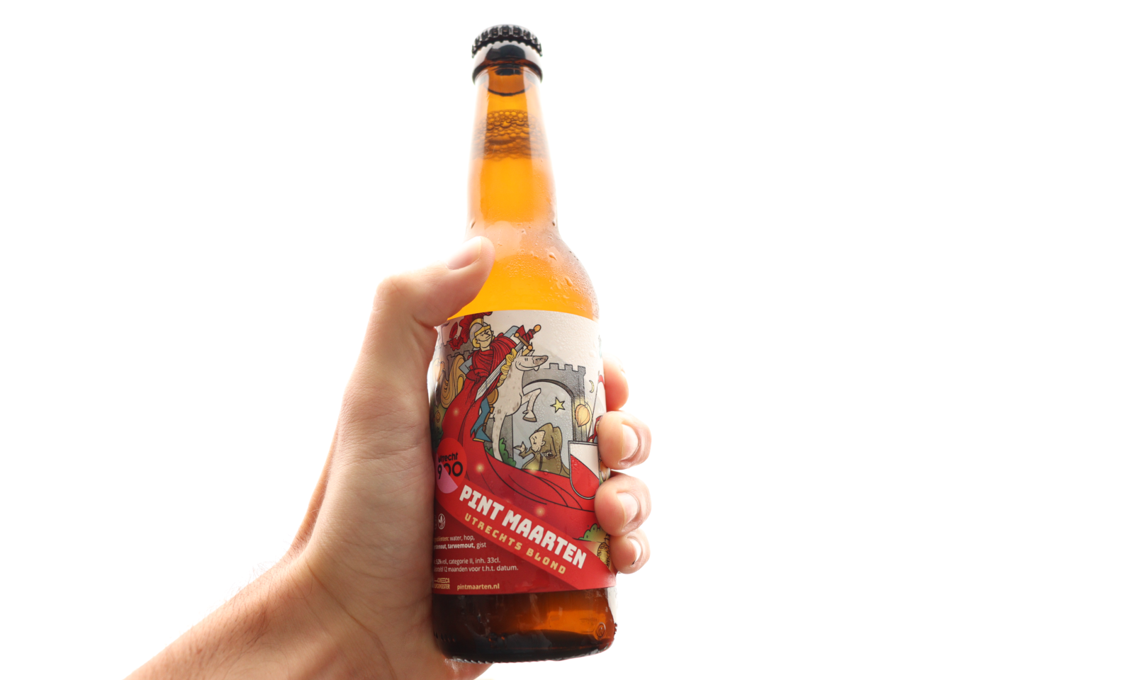 Pint Maarten flesje in de hand
