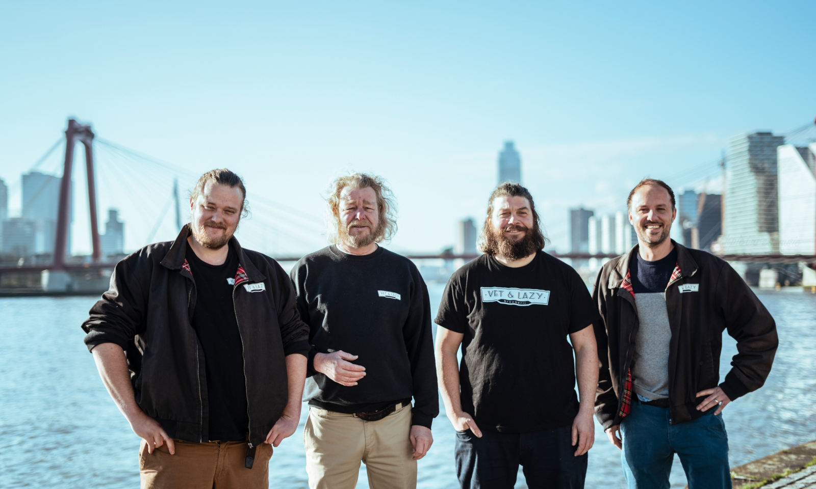 vet en lazy mannen aan de Maas in Rotterdam