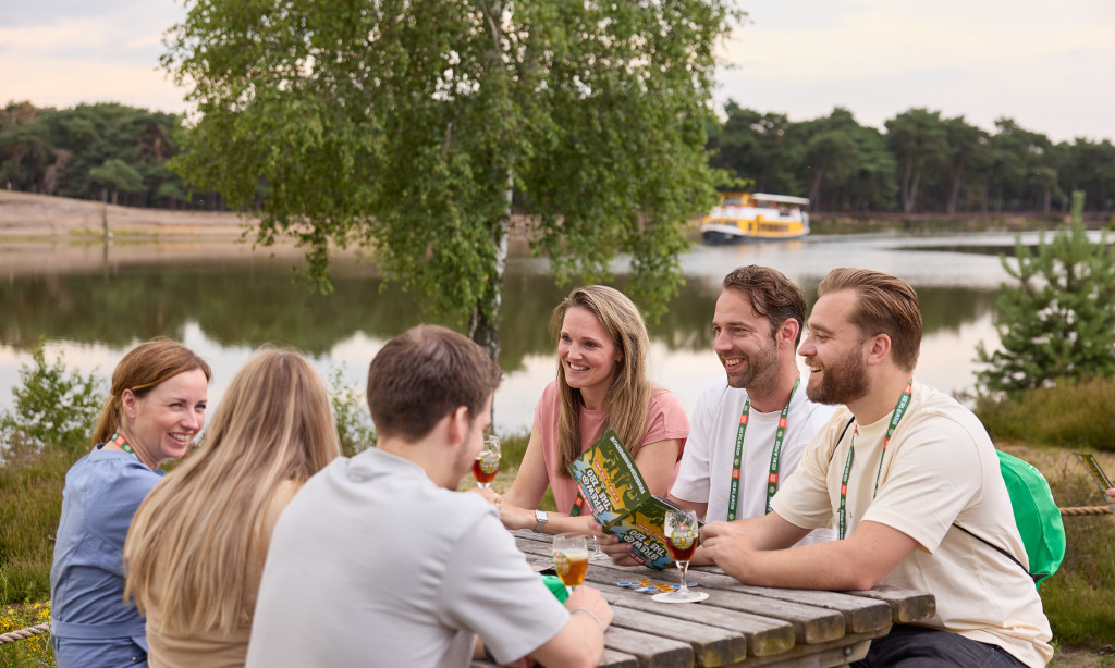 Bier drinken tijdens Brew@theZoo bierfestival